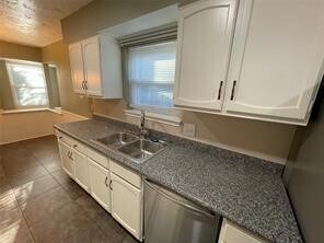 Building Photo - 11918 Kirknoll Dr