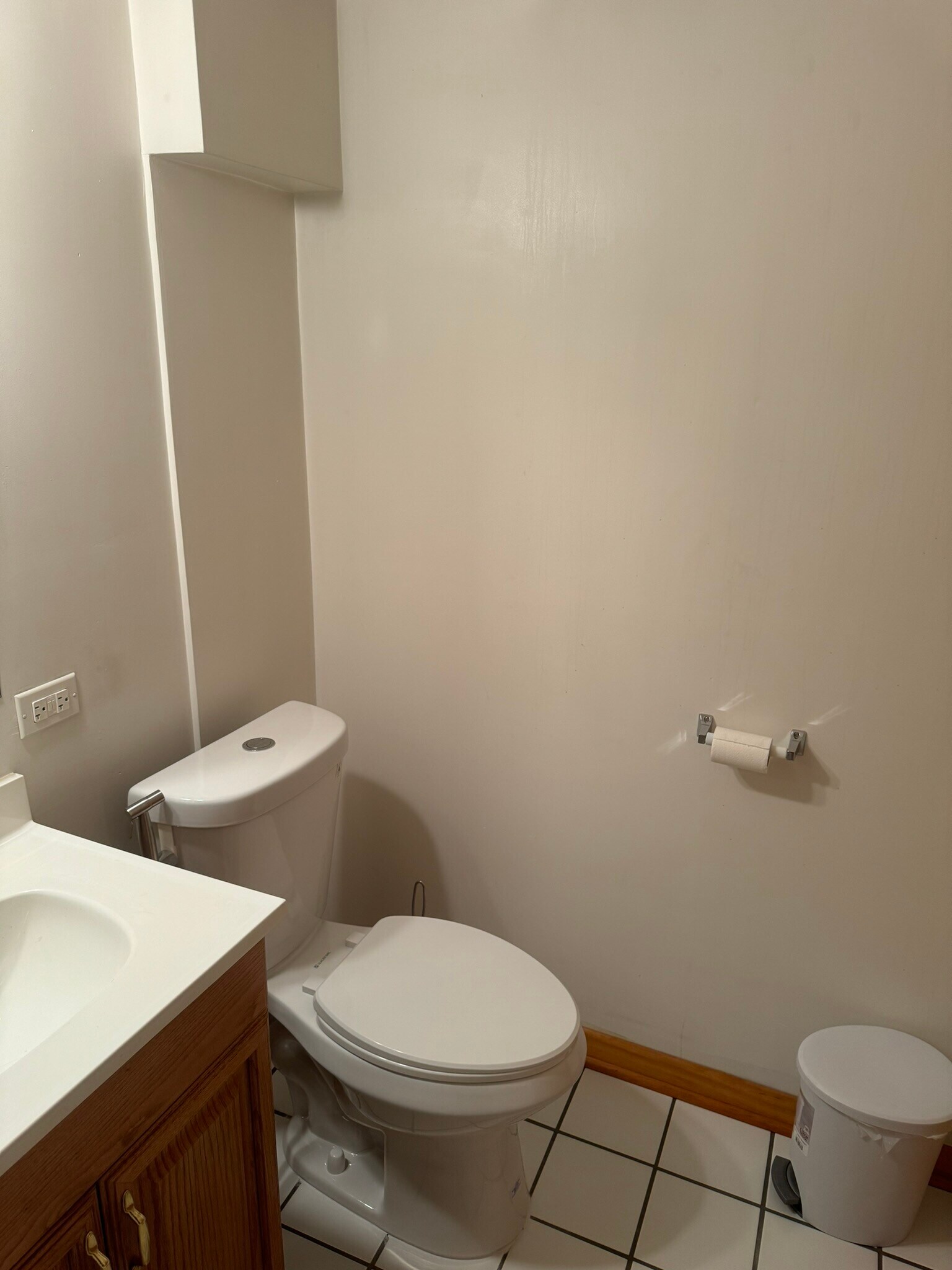 Building Photo - 7S485 Lynn Dr