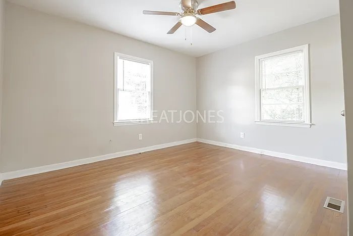 Building Photo - 1262 Briarwood Ave