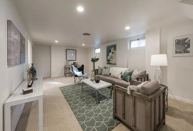 Building Photo - 1684 Browning Ave