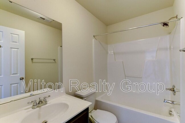 Building Photo - 91 River Stancil Dr