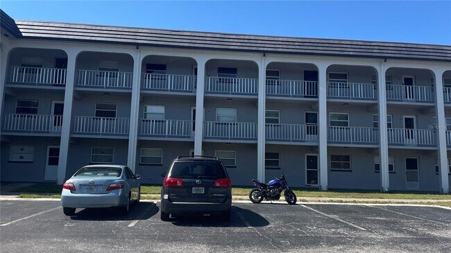 Building Photo - 1303 S Hercules Ave