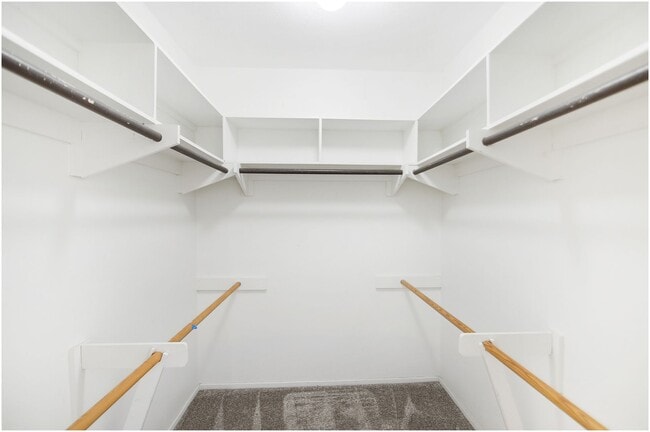 Building Photo - CHARMING SINGLE LEVEL HOME!