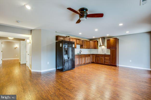 Building Photo - 1000 Everett Ct