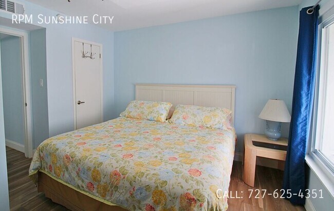 Building Photo - 3747 42nd Way S