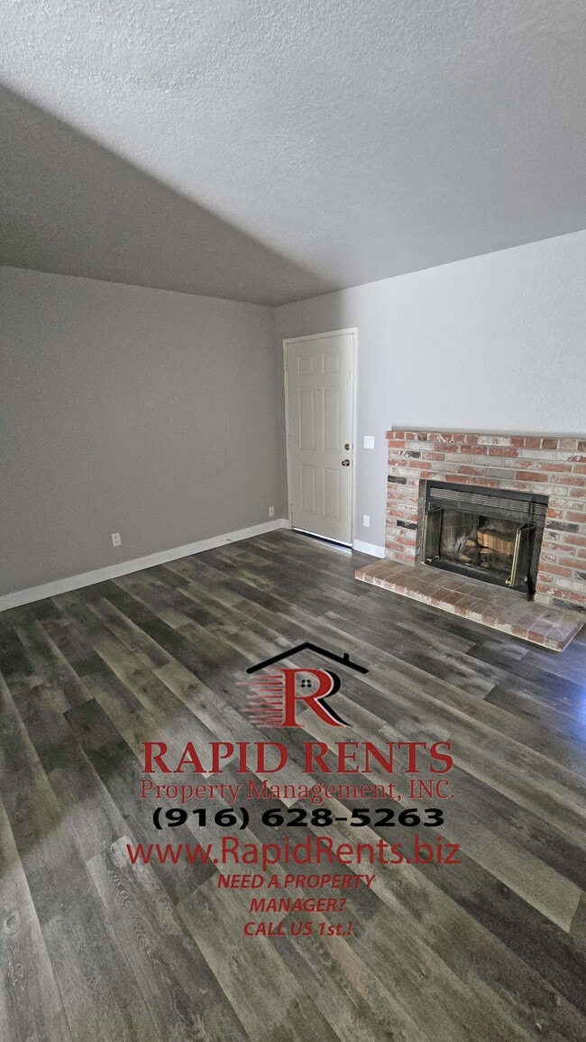 Building Photo - 9157 Newhall Dr