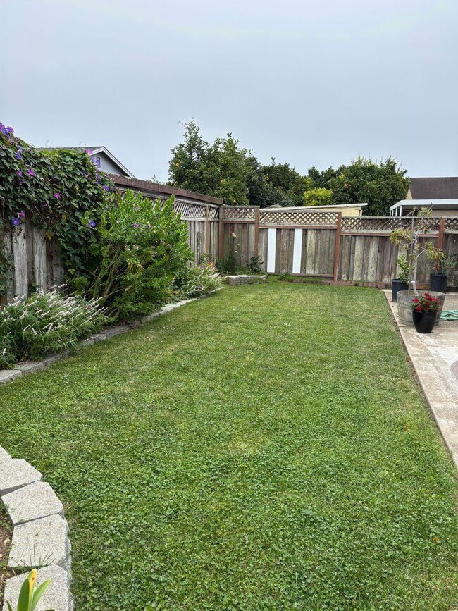 Building Photo - Beautiful Home in Watsonville - 55+ Community