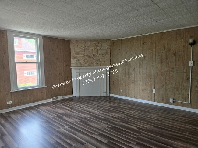 Building Photo - 766 Lathrop St