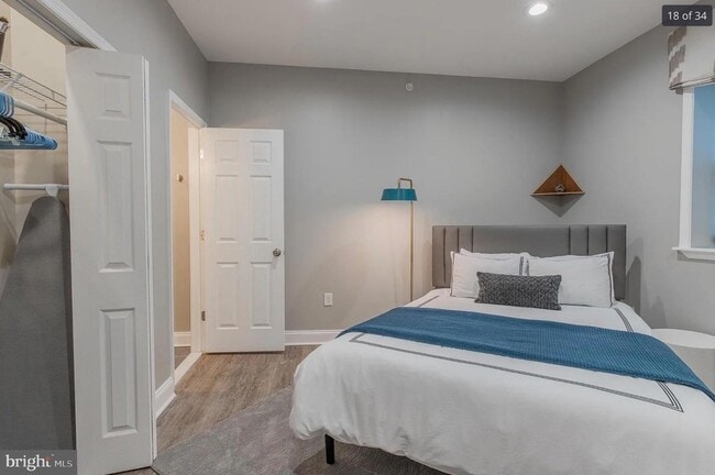 Building Photo - 3221 Noble St