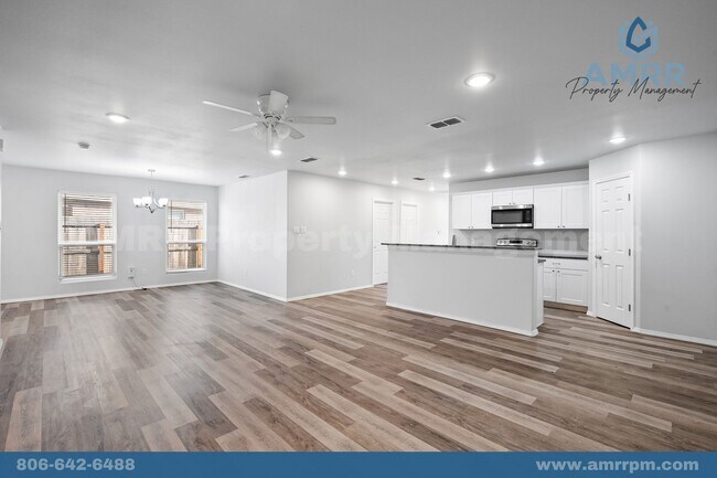 Building Photo - 1105 N Englewood Ave