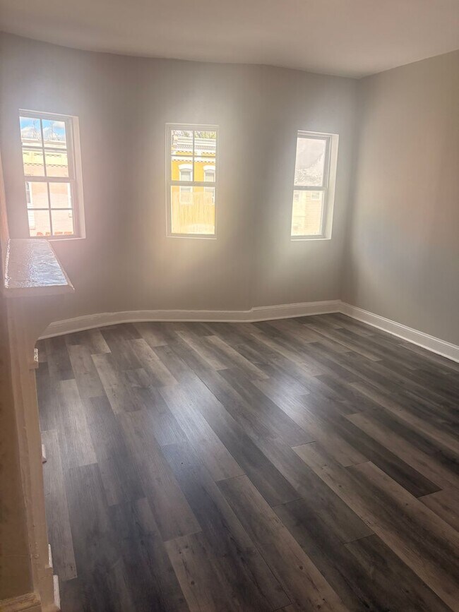 Building Photo - Fully Updated 3BR Home in East Baltimore – Modern Kitchen & Move-In Ready!