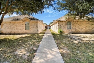 Building Photo - 19 Tampa St