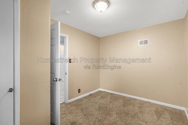 Building Photo - 8253 Frost Ave
