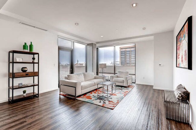 Building Photo - 16M