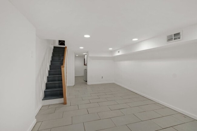 Building Photo - 2356 N Colorado St