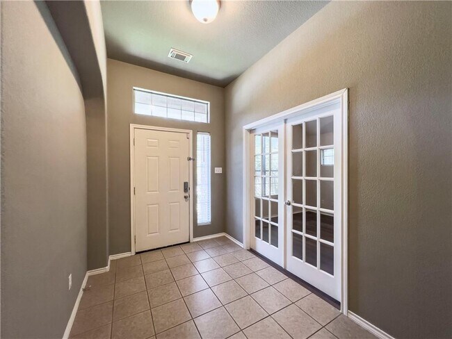 Building Photo - 107 Arrowhead Trail
