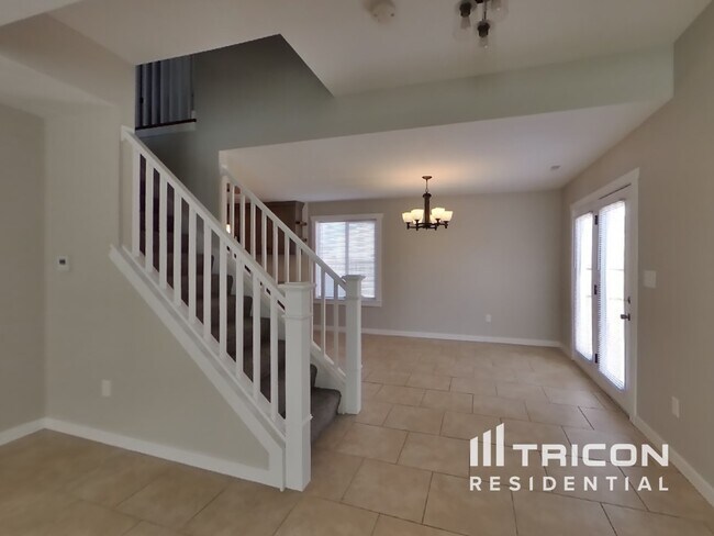 Building Photo - 620 Scotch Pine Dr