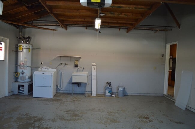 Building Photo - Four Bedroom, Two Bathroom Single Story Home With Two Car Garage