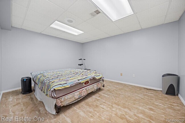 Building Photo - 13987 Glenwood Dr