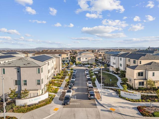 Building Photo - 5485 Seacliff Pl