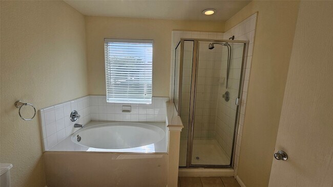 Building Photo - 7918 Barnes Ridge Ln