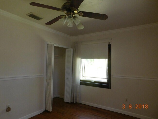 Building Photo - 6608 SW 65th St