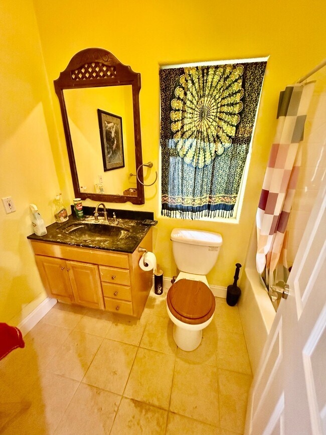 Building Photo - 14009 Bitney Springs Rd