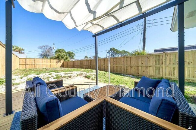 Building Photo - 7308 Sunset Ave