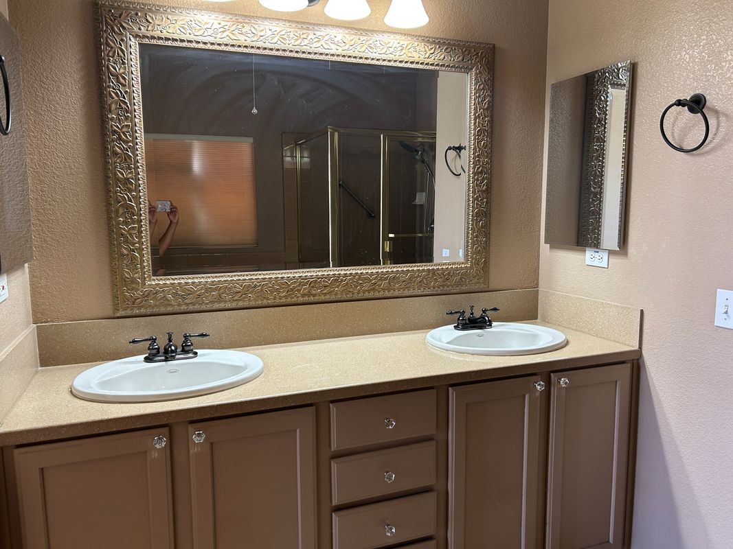 Building Photo - 5034 Singing Hills Dr