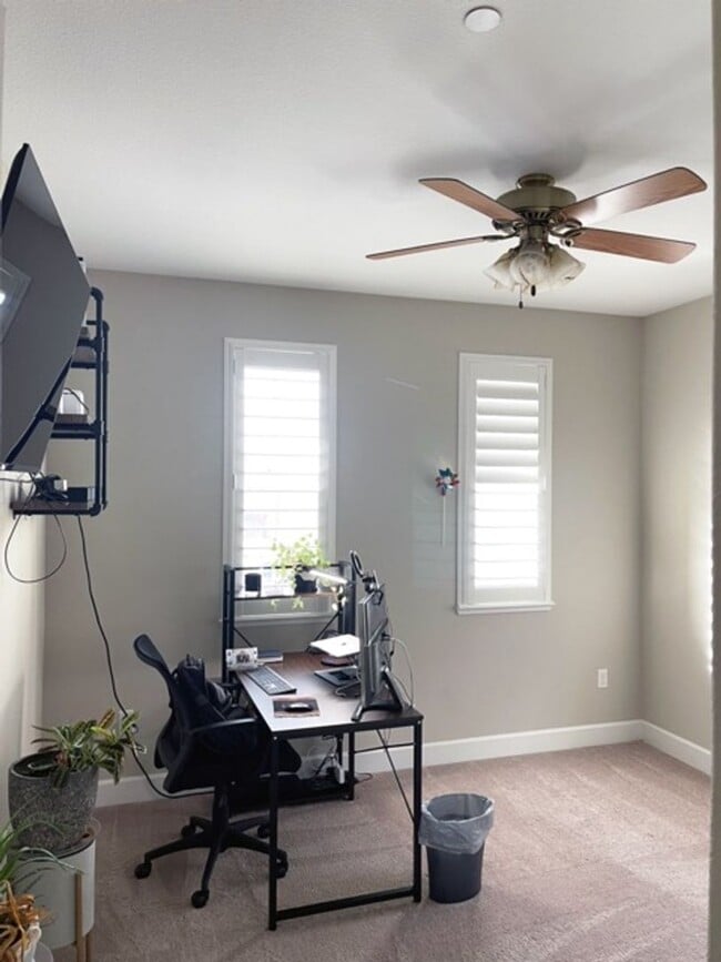 Building Photo - Modern 2 bed / 2 bath - Coming Soon! Available 3/15/2026!