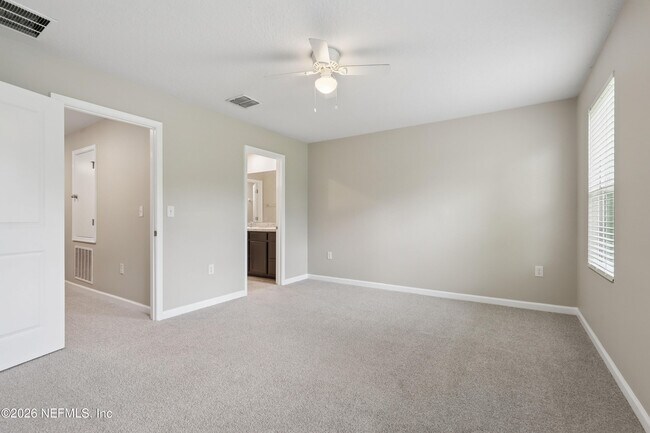 Building Photo - 5988 Creekside Crossing Dr