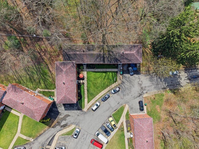 Building Photo - 298 Lumar Dr