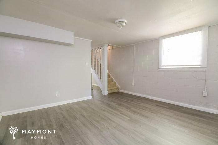 Building Photo - 2139 Charles St