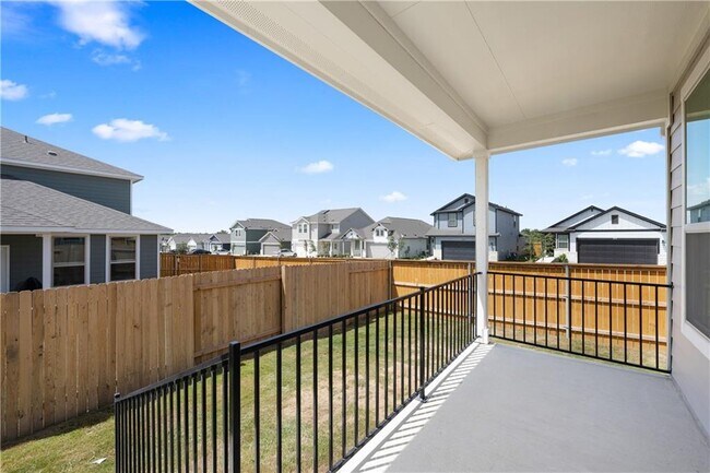 Building Photo - 100 Drifter Ln