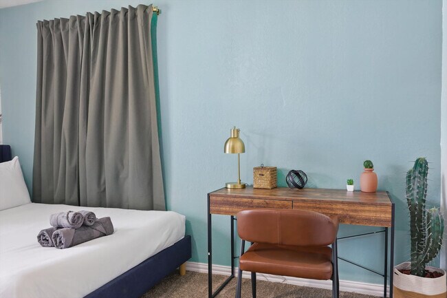 Building Photo - 328 Shawnee Trail