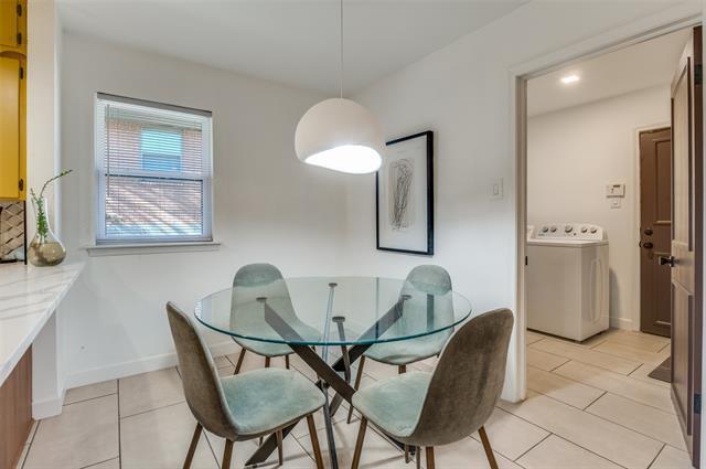 Building Photo - 2855 W 9th St