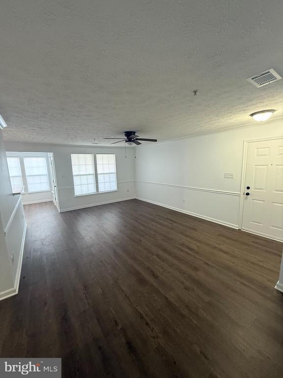 Building Photo - 6413 Weatherby Ct