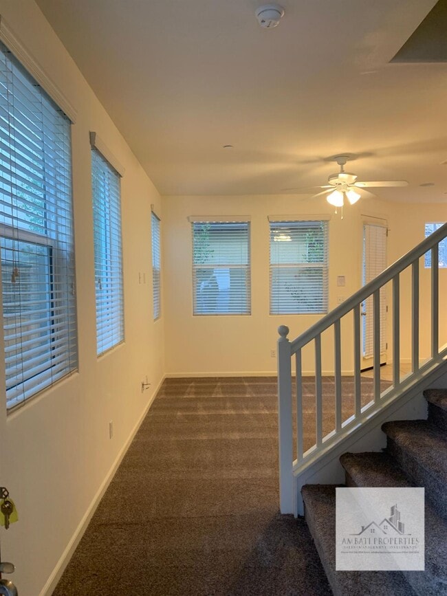 Building Photo - 3663 Etchings Way