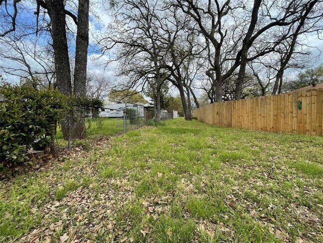 Building Photo - 4008 Pueblo Ct