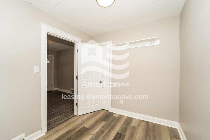 Building Photo - 19431 Tyronne Ave