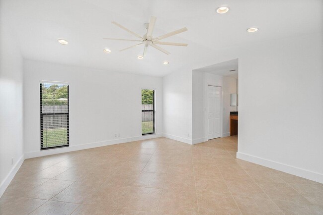 Building Photo - 21155 Shady Vista Ln