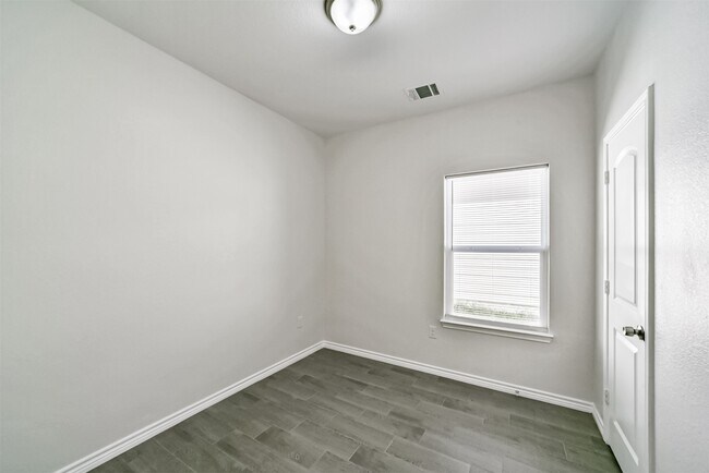 Building Photo - 16943 W Juneau St