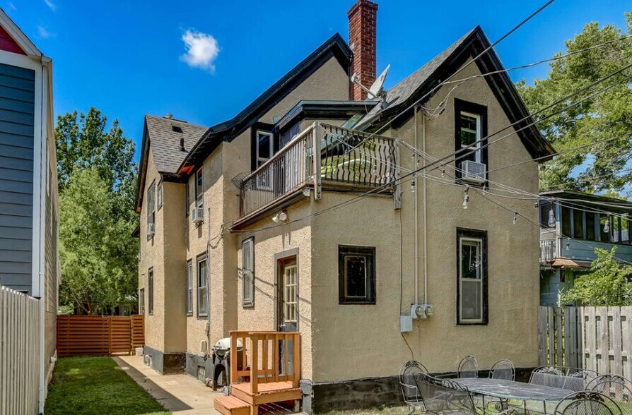 Building Photo - 3113 Harriet Ave