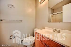 Building Photo - 28 Morgan Pl