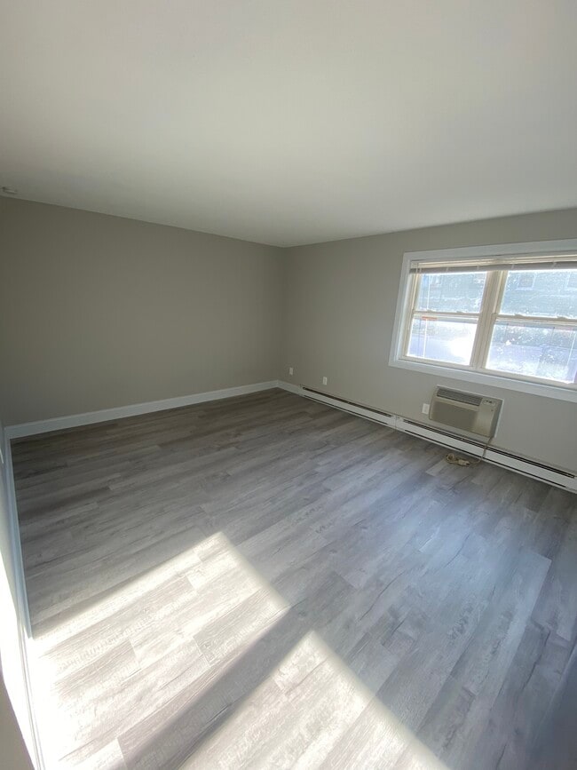 New Flooring - 21 Davis Ave