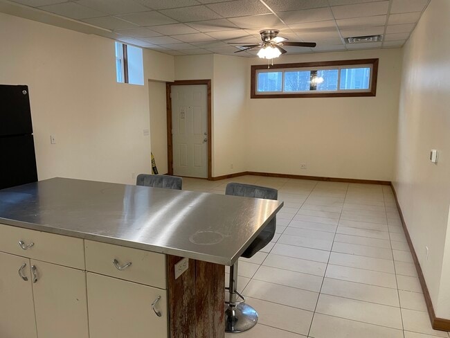 Building Photo - 514 Loras Blvd