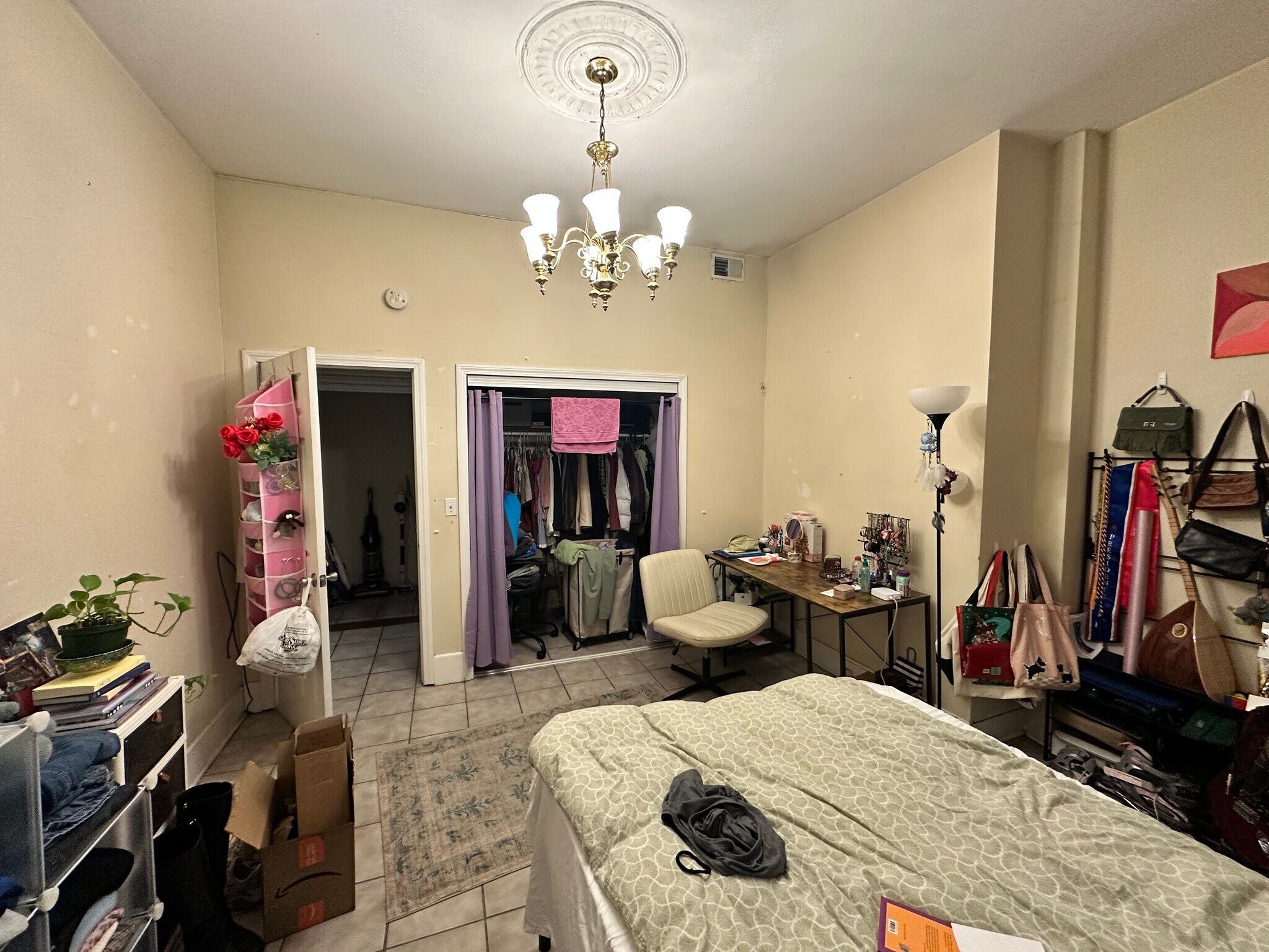 Building Photo - 1451 Tremont St