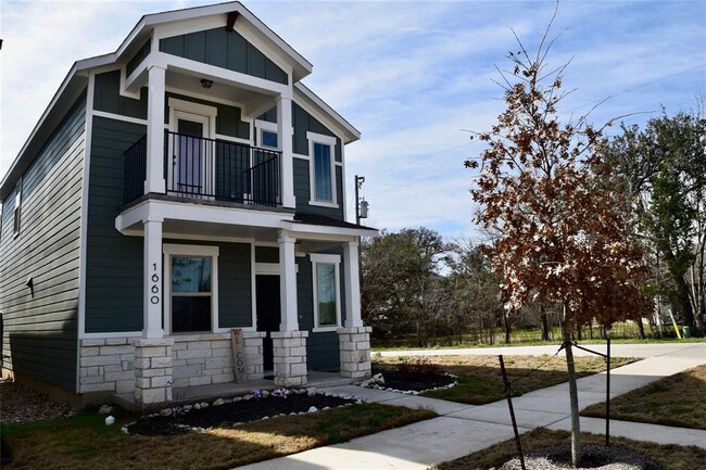 Building Photo - 1660 Fountain Bridge Dr