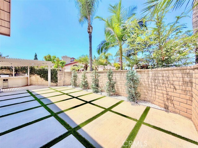 Building Photo - 2134 N Pami Cir
