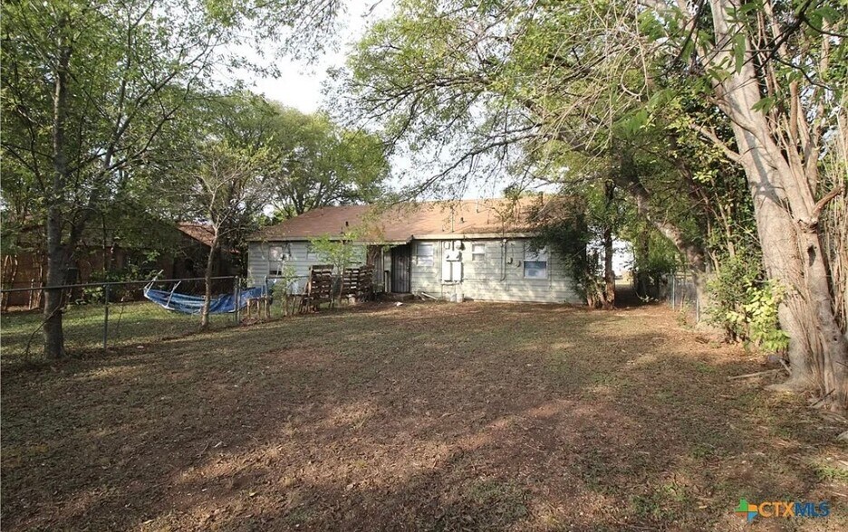 Building Photo - 1504 Duncan Ave